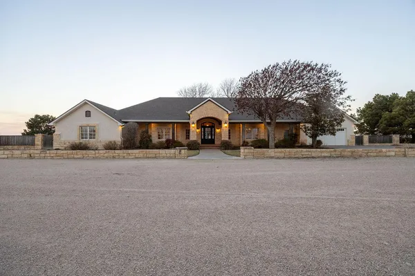 $1,450,000 | 19706 C R 3100, Slaton, TX 79364