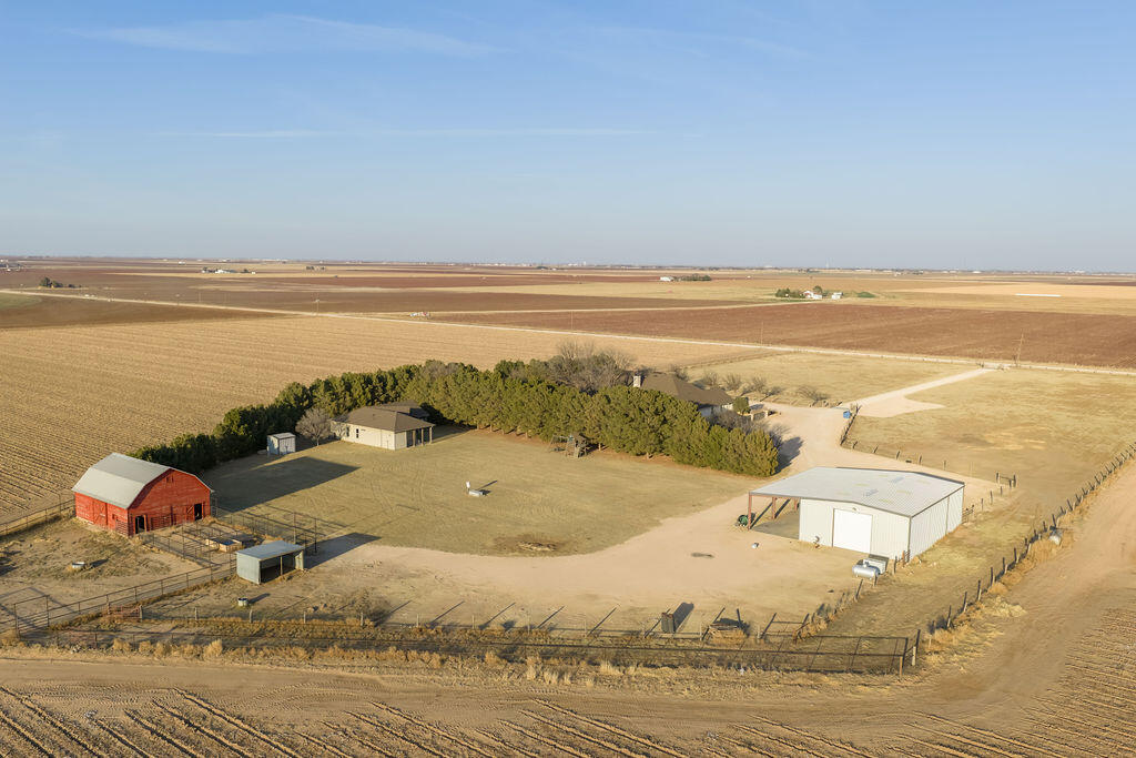 19706 C R 3100 Slaton, TX 79364 - Photo 172 of 195 AshleyAdamsMedia-697