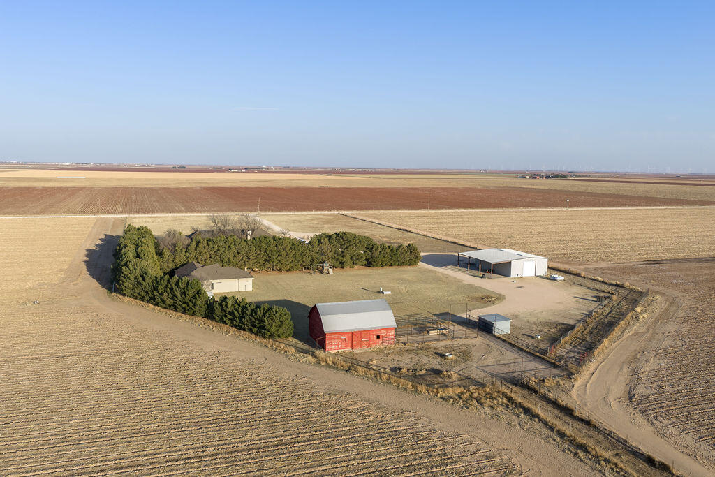 19706 C R 3100 Slaton, TX 79364 - Photo 175 of 195 AshleyAdamsMedia-700