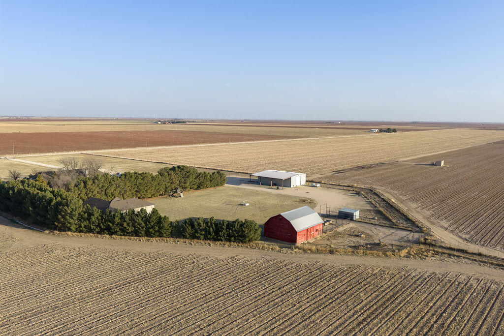 19706 C R 3100 Slaton, TX 79364 - Photo 176 of 195 AshleyAdamsMedia-701
