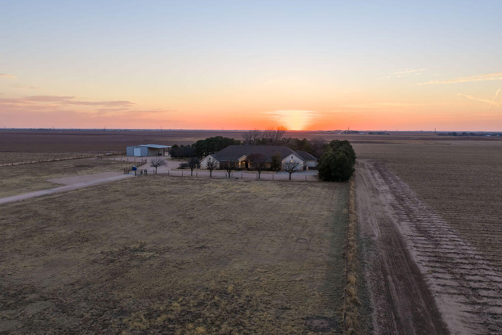 19706 C R 3100 Slaton, TX 79364 - Photo 195 of 195 AshleyAdamsMedia-754