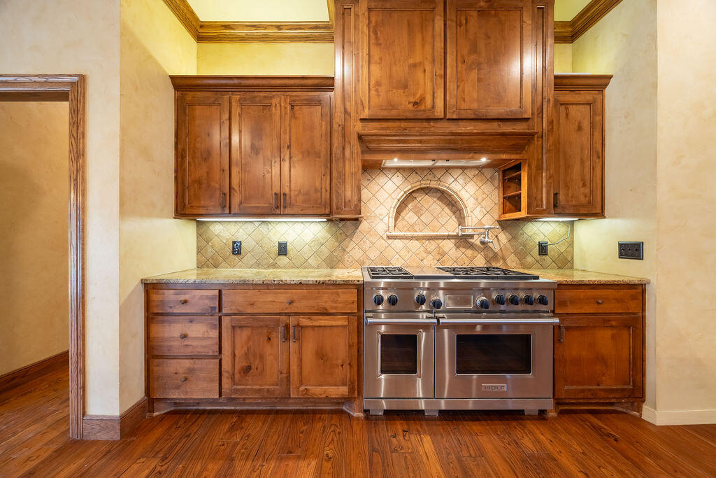 19706 C R 3100 Slaton, TX 79364 - Photo 38 of 195 AshleyAdamsMedia-472