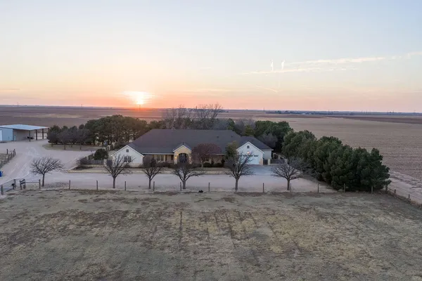 $1,450,000 | 19706 C R 3100, Slaton, TX 79364