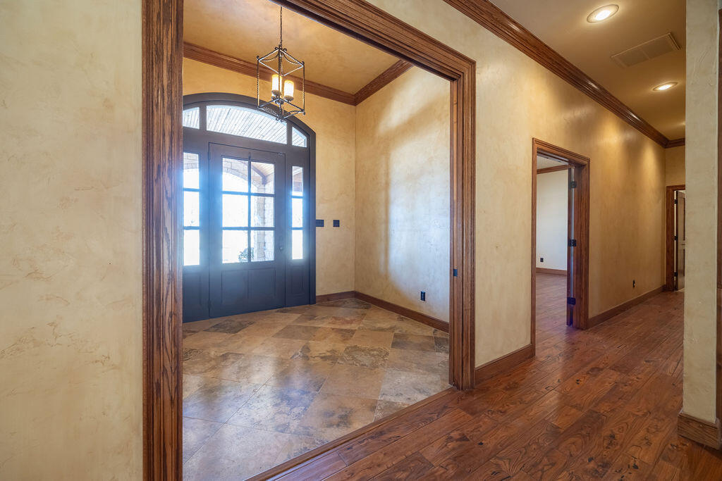 19706 C R 3100 Slaton, TX 79364 - Photo 47 of 195 AshleyAdamsMedia-493