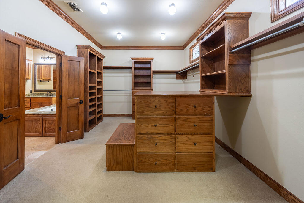 19706 C R 3100 Slaton, TX 79364 - Photo 83 of 195 AshleyAdamsMedia-551