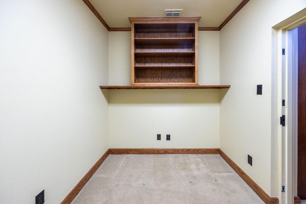 19706 C R 3100 Slaton, TX 79364 - Photo 85 of 195 AshleyAdamsMedia-554