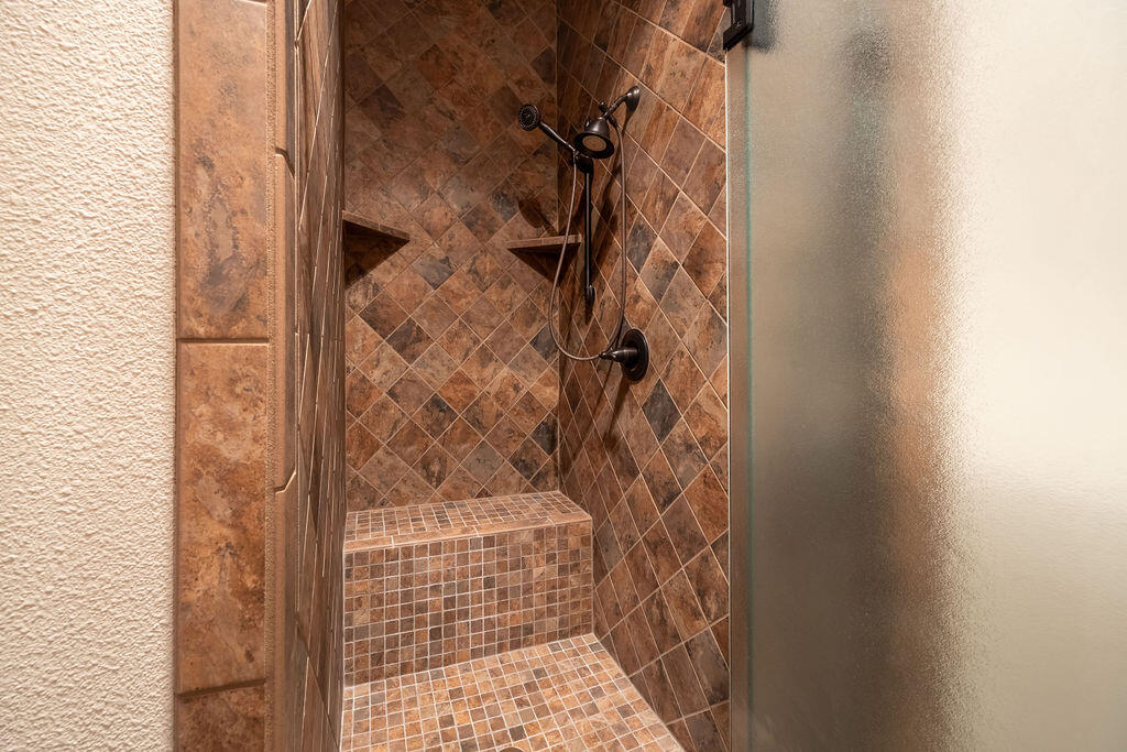 19706 C R 3100 Slaton, TX 79364 - Photo 92 of 195 AshleyAdamsMedia-567