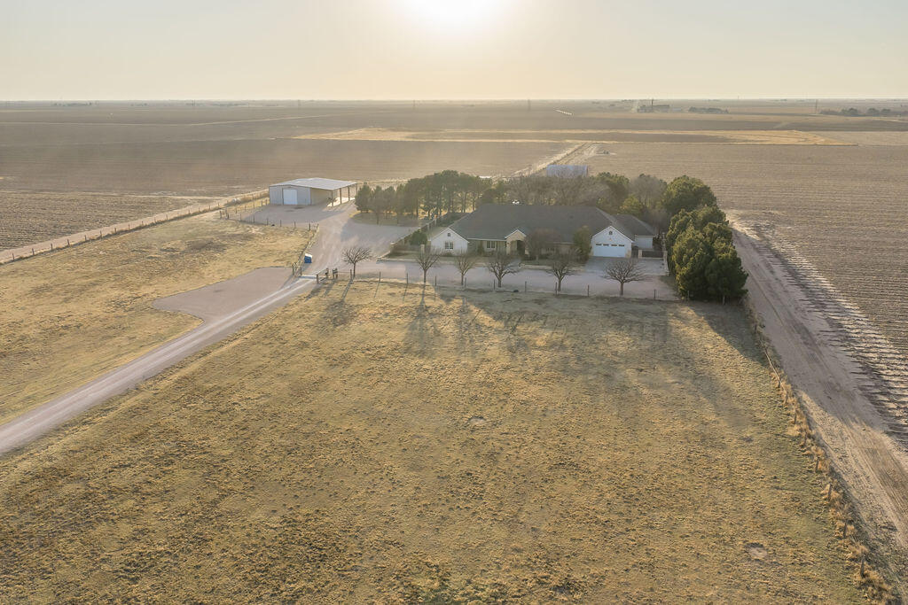 19706 C R 3100 Slaton, TX 79364 - Photo 10 of 195 AshleyAdamsMedia-717