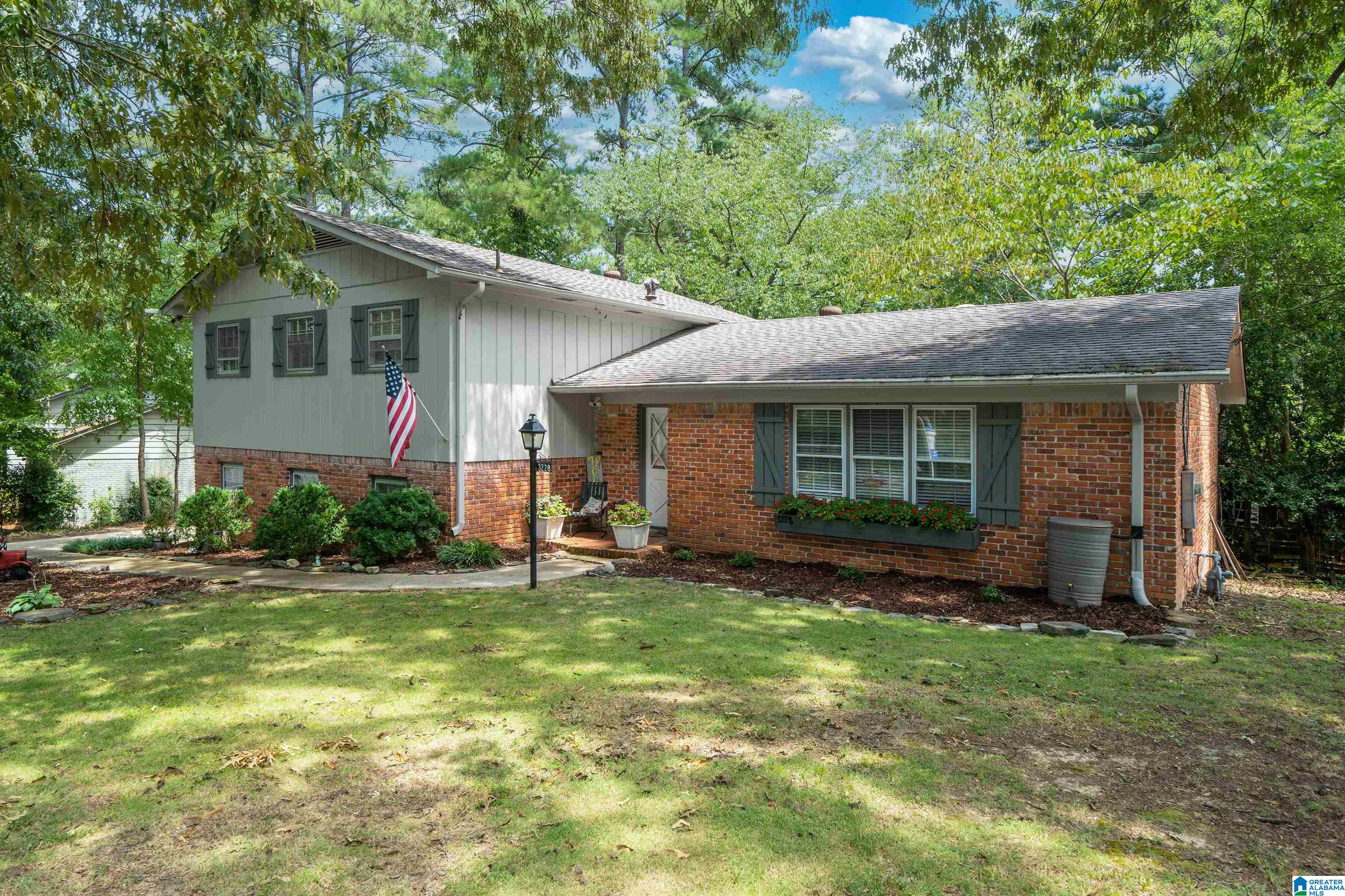 3228 Georgetown Place Birmingham, AL 35216 - Photo 2 of 28