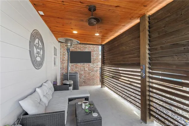 $249,000 | 2004 Maison Rue Drive, Lake Charles, LA 70605