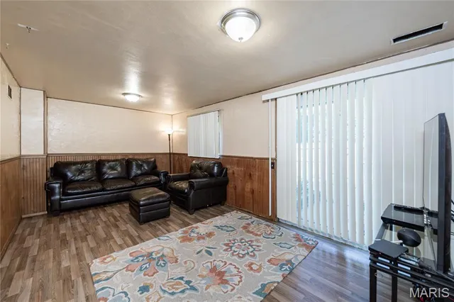 $179,900 | 1054 Willow Brook Drive, St. Louis, MO 63146