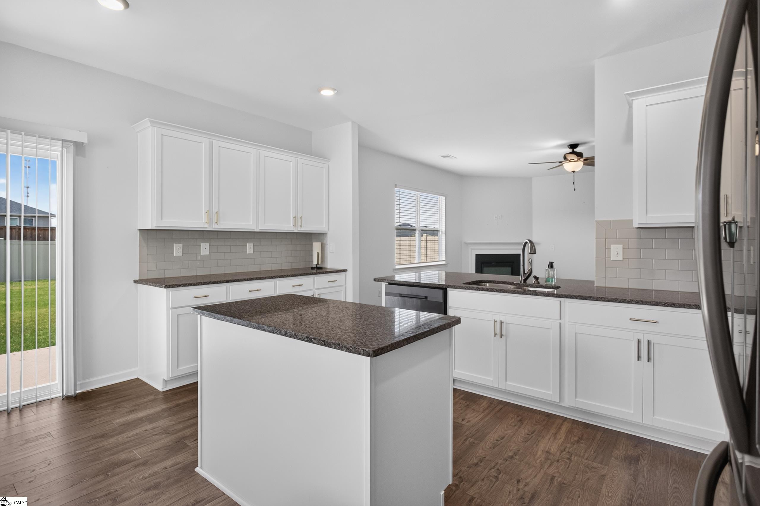 109 Rockway Road Simpsonville, SC 29680 - Photo 10 of 48