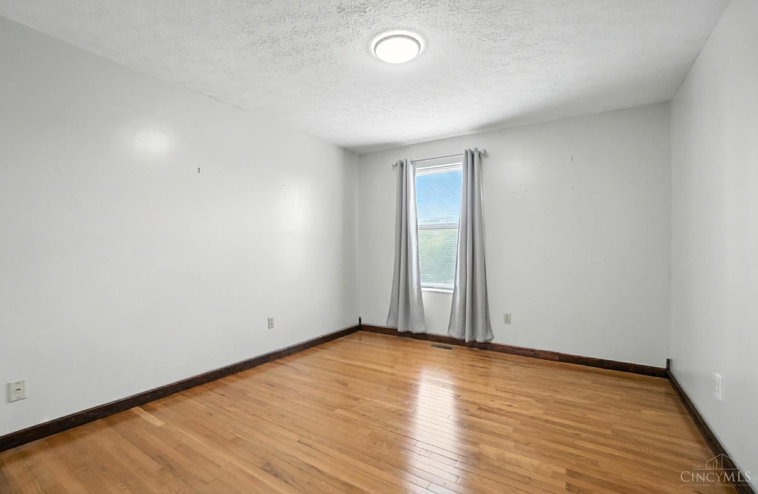 6880 Rackview Road Cincinnati, OH 45248 - Photo 26 of 62 Gallery Image 26