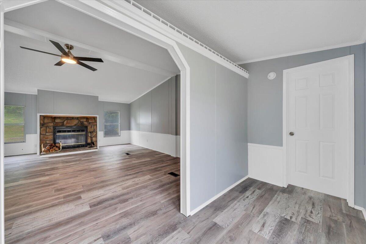 20459 Main Street Buchanan, VA 24066 - Photo 6 of 35 06-MIB08199-R5