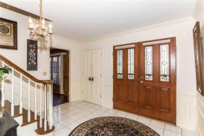 1309 Alderly Road Indianapolis, IN 46260 - Photo 2 of 26 Gallery Image 2