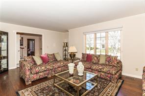 1309 Alderly Road Indianapolis, IN 46260 - Photo 3 of 26 Gallery Image 3