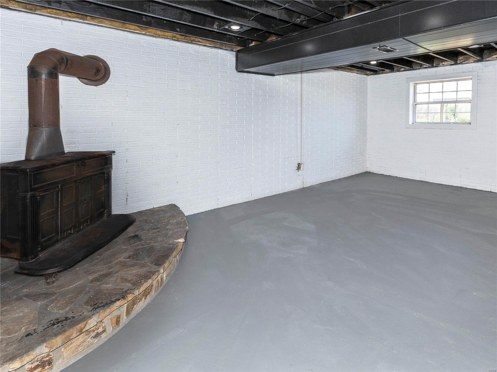 212 Big Arch Road Godfrey, IL 62035 - Photo 17 of 41 Gallery Image 17