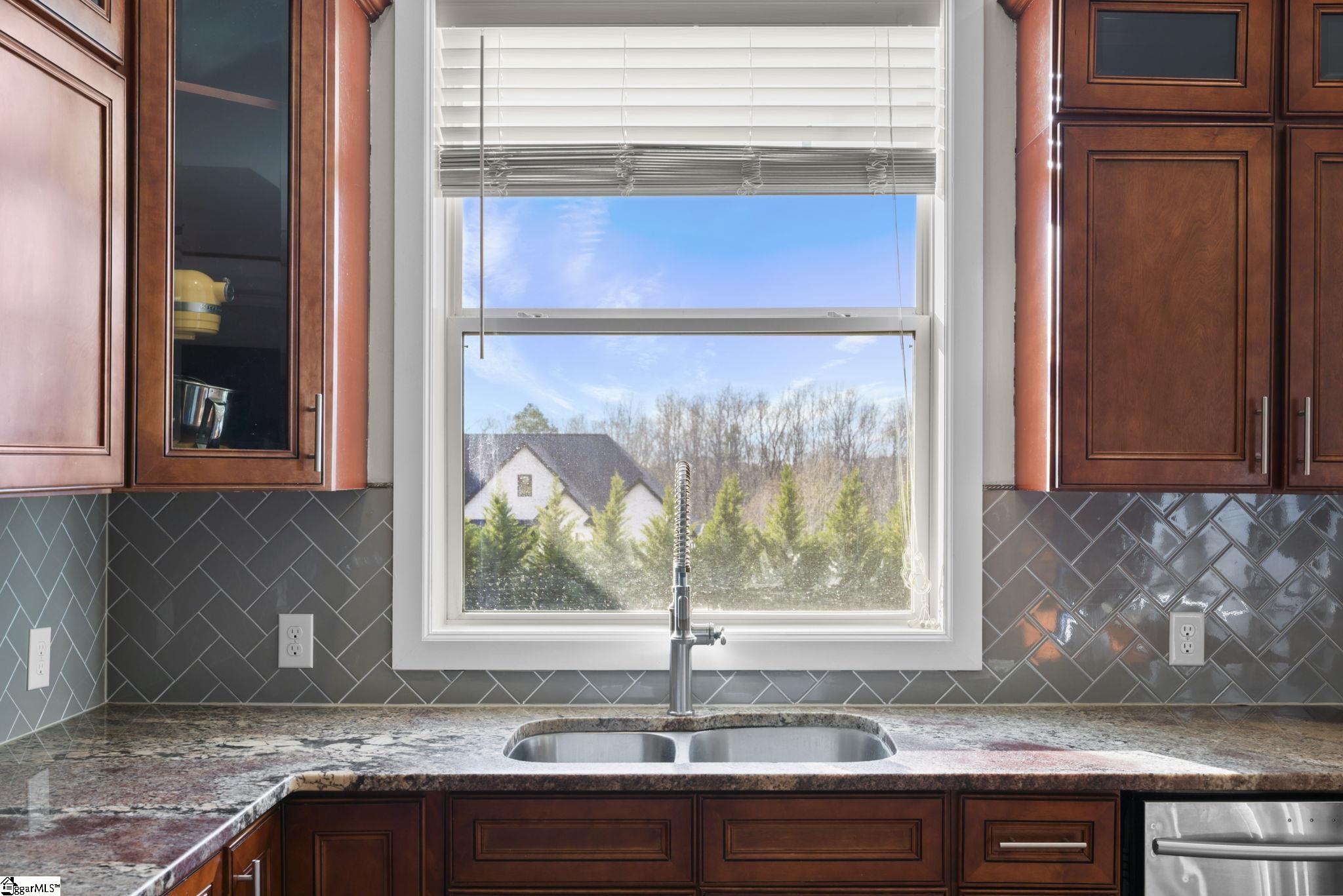240 Wilkins Road Campobello, SC 29322 - Photo 5 of 45