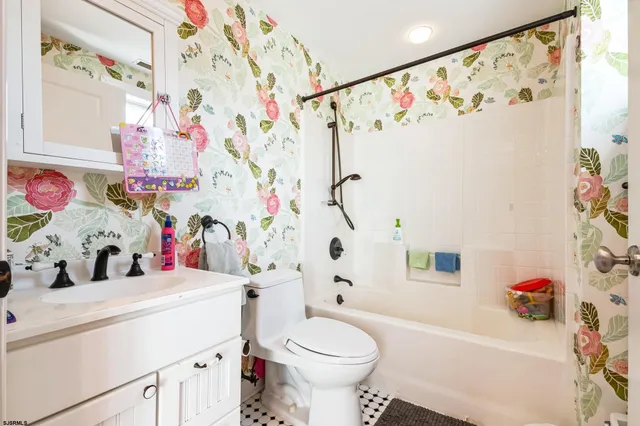 $824,000 | 209 Belhaven Avenue, Linwood, NJ 08221