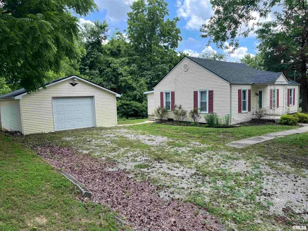 $99,000 | 338 Warren Road, Carbondale, IL 62901
