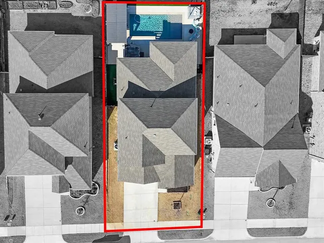 $495,000 | 223 Briarwood Lane, Lake Dallas, TX 75065