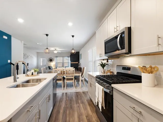 $495,000 | 223 Briarwood Lane, Lake Dallas, TX 75065