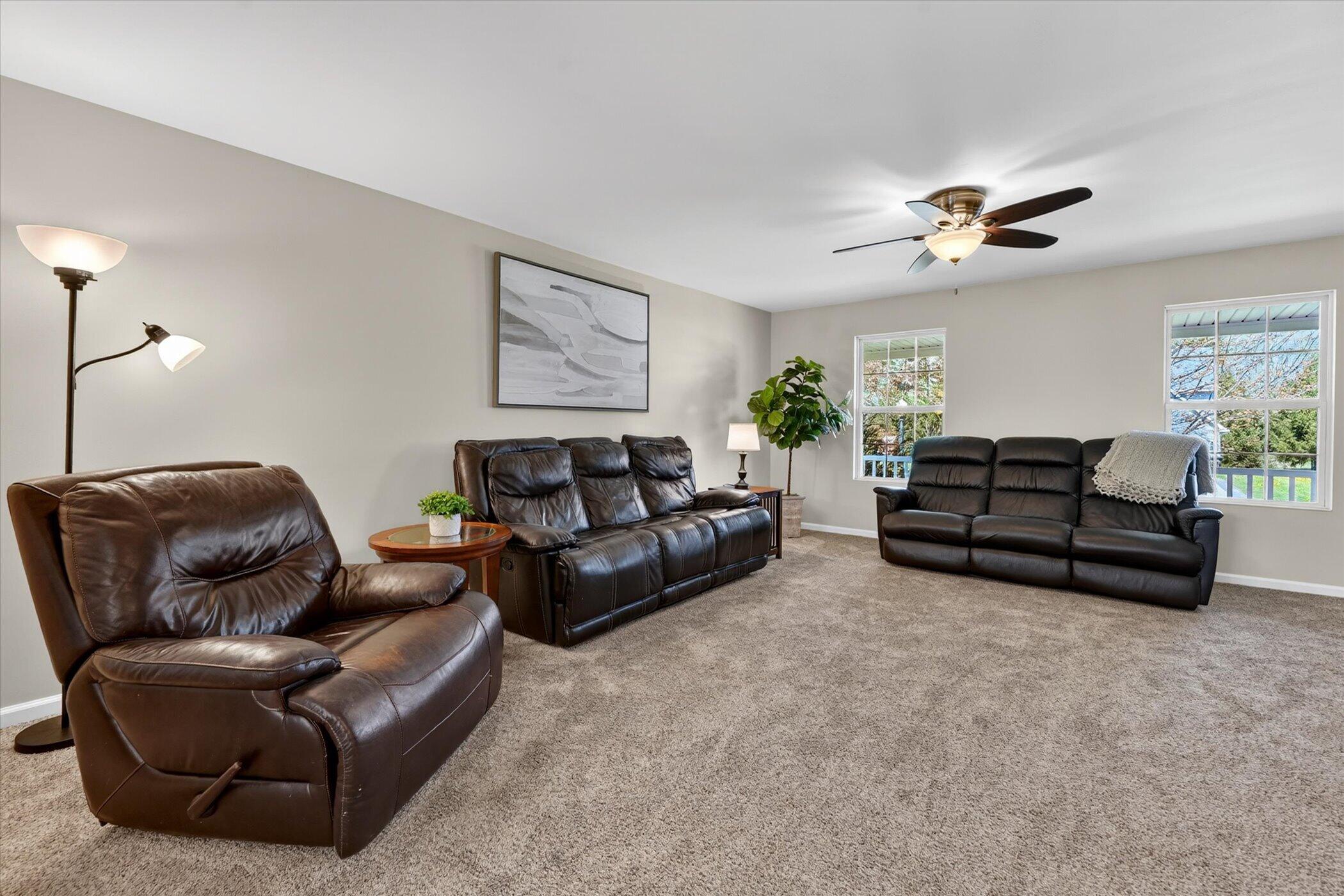86 Fox Meadows Court Howell, MI 48843 - Photo 11 of 37 04-86-Fox-Meadows-Ct-WindowStill-Real-Es
