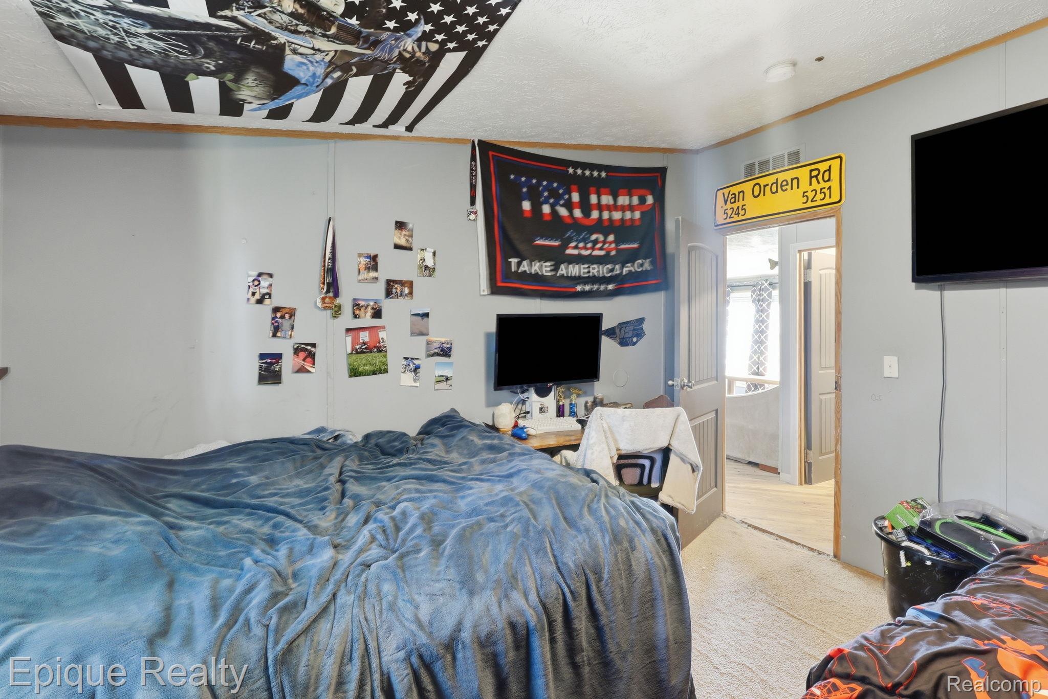 5247 Van Orden Road, Unit 604 Webberville, MI 48892 - Photo 21 of 25 21-web-or-mls-2Z6A2208_with_tv.jpg