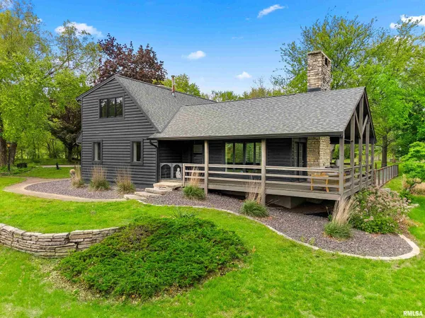 $330,000 | 3207 East Hidden Valley Lane, Chillicothe, IL 61523