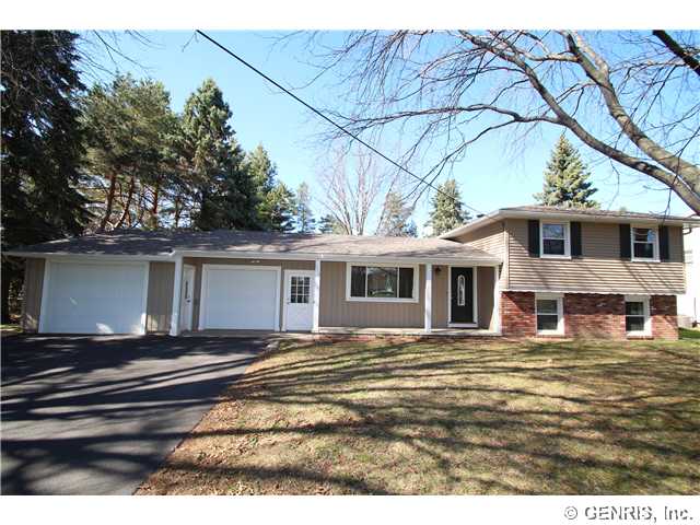 554 Plank Road Penfield, NY 14580 - Photo 1 of 1 Exterior Front