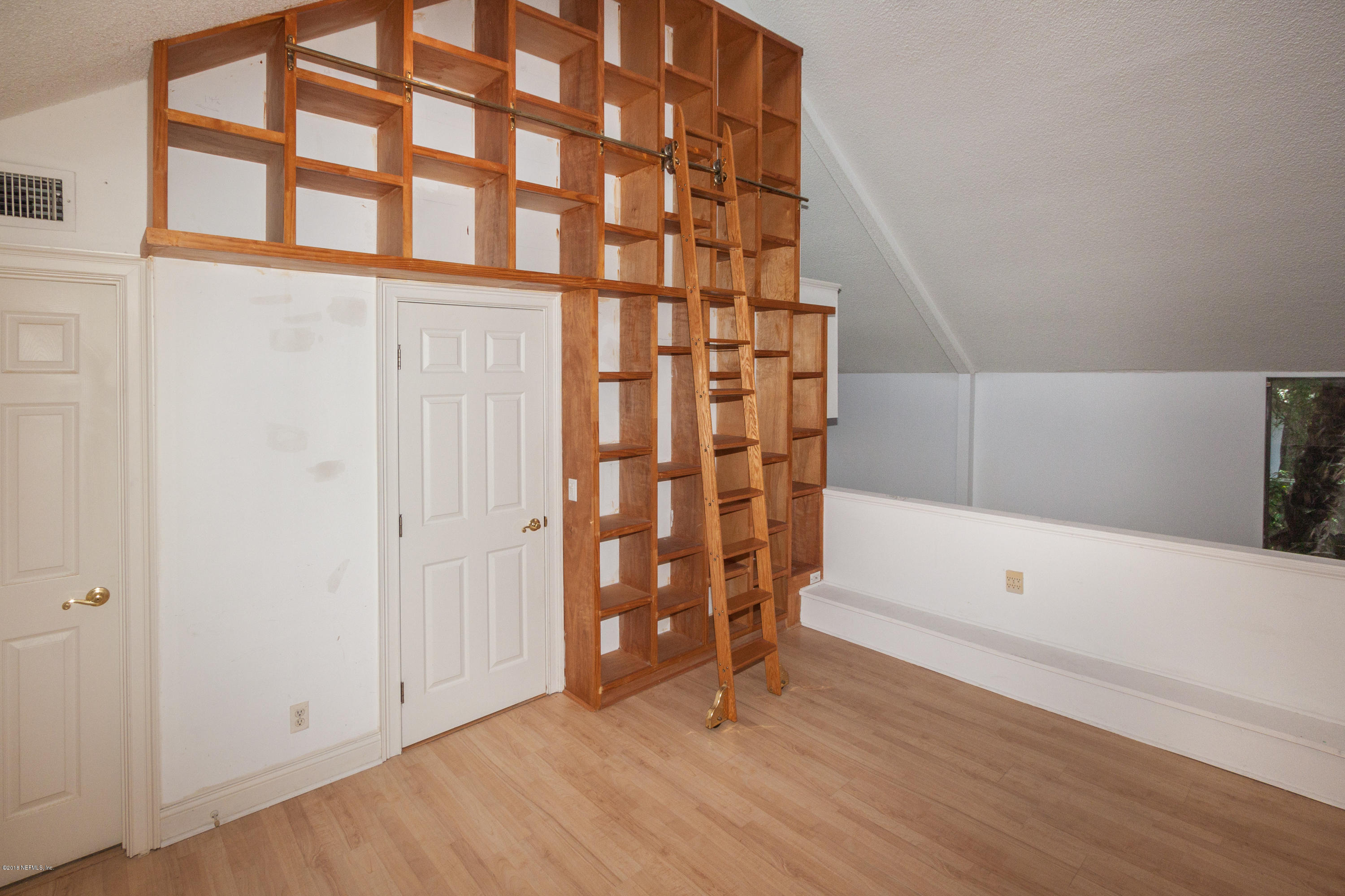2277 Seminole Road, Unit C Atlantic Beach, FL 32233 - Photo 17 of 27 loft