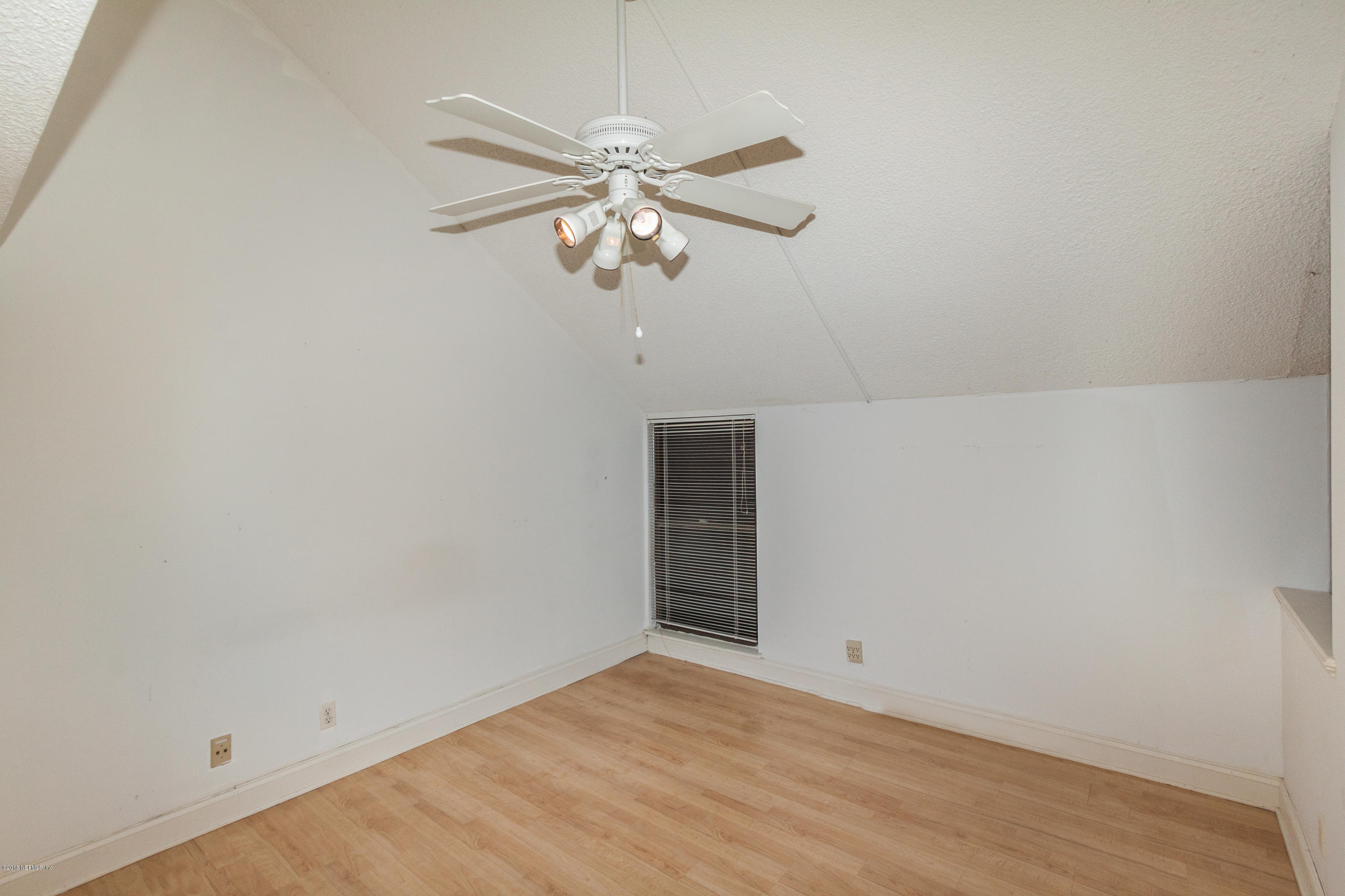 2277 Seminole Road, Unit C Atlantic Beach, FL 32233 - Photo 21 of 27 bedroom