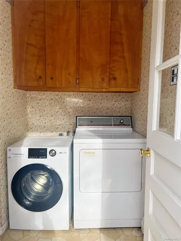 $490,000 | 84 Hillis Terrace, Poughkeepsie, NY 12603