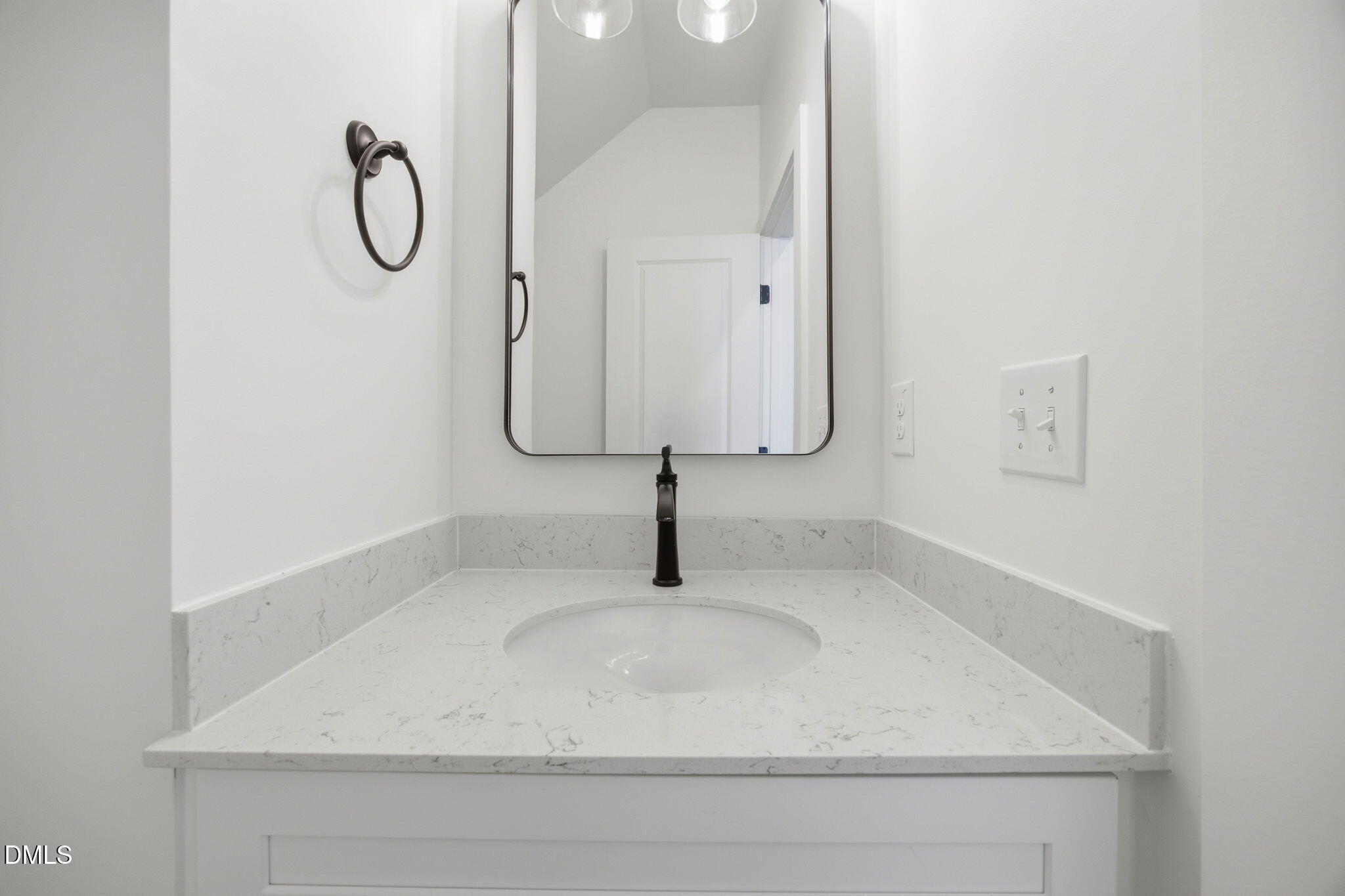 2811 Wilcox Place, Unit 101 Raleigh, NC 27607 - Photo 7 of 26
