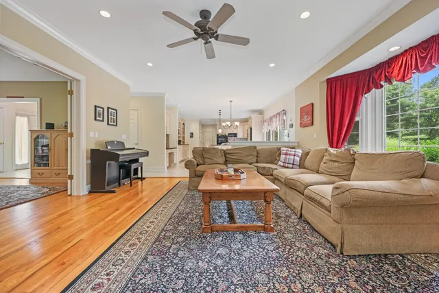 $1,195,000 | 28 Sunnyview Drive, Redding, CT 06896