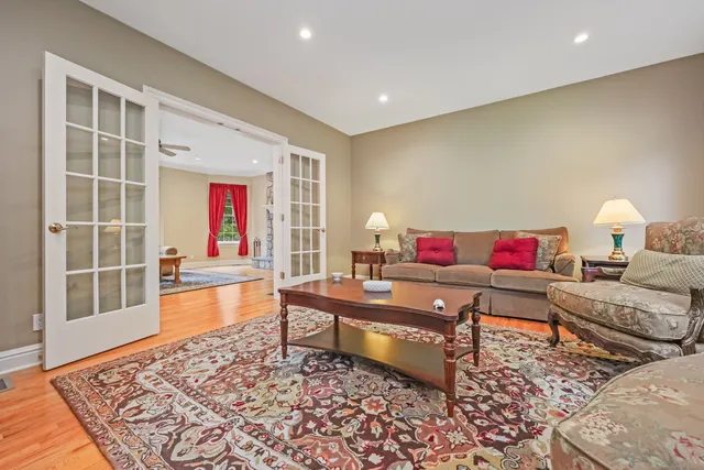 $1,195,000 | 28 Sunnyview Drive, Redding, CT 06896