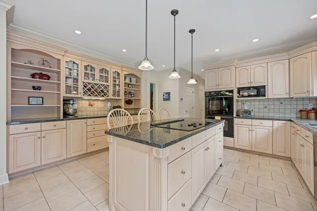 $1,195,000 | 28 Sunnyview Drive, Redding, CT 06896