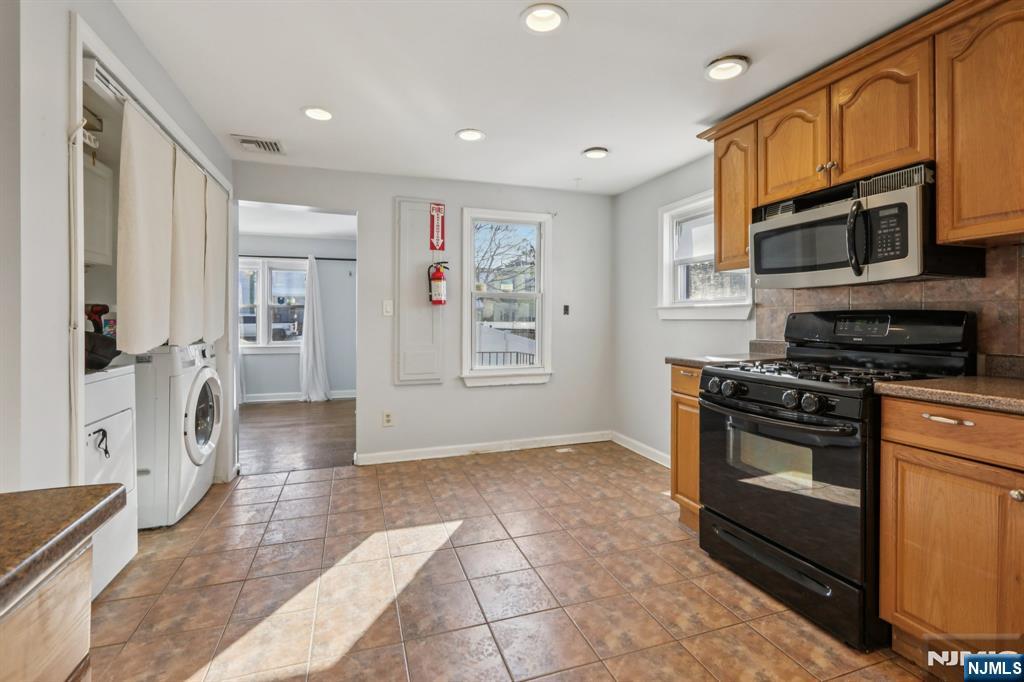 631 Valley Street Orange, NJ 07050 - Photo 18 of 36