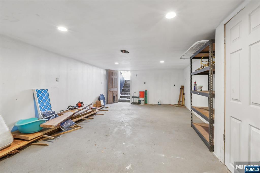 631 Valley Street Orange, NJ 07050 - Photo 30 of 36