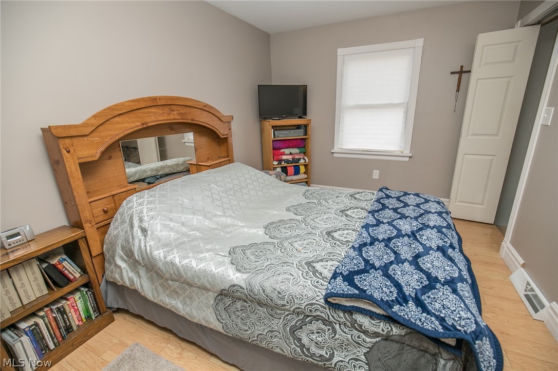 2587 Ridge Road Hinckley, OH 44233 - Photo 17 of 35