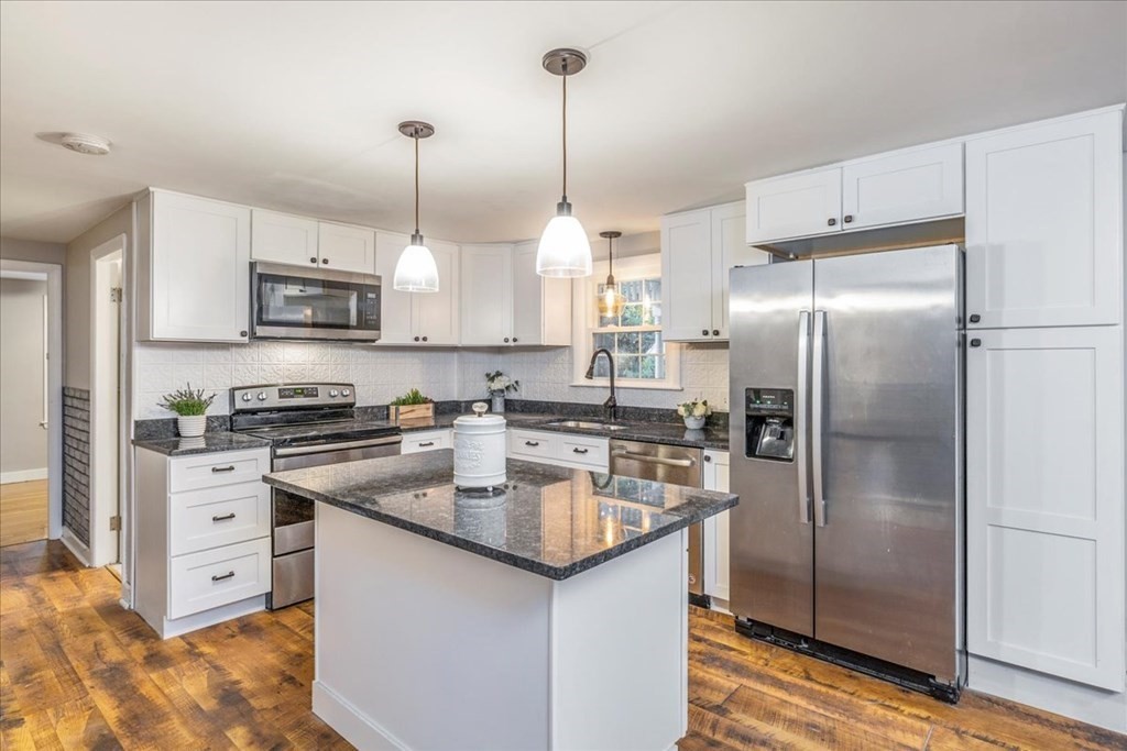 15 Hall Road Dudley, MA 01571 - Photo 16 of 32 Gallery Image 16