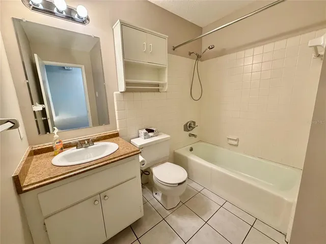 $259,900 | 4129 Northwest 32nd Street, Gainesville, FL 32605