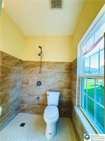 $699,000 | 6405 Robin Road, Lower Macungie Township, PA 18062