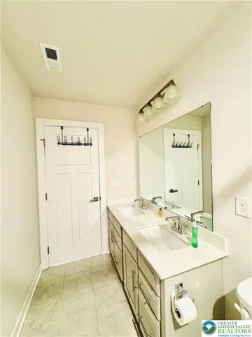 $699,000 | 6405 Robin Road, Lower Macungie Township, PA 18062