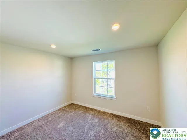 $699,000 | 6405 Robin Road, Lower Macungie Township, PA 18062