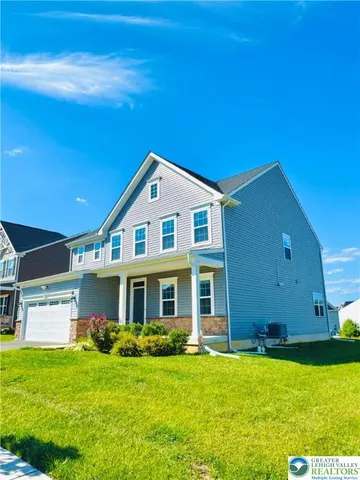$699,000 | 6405 Robin Road, Lower Macungie Township, PA 18062