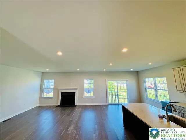 $699,000 | 6405 Robin Road, Lower Macungie Township, PA 18062