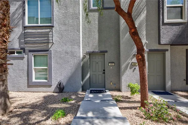 $2,195 | 9050 West Tropicana Avenue, Unit 1055, Las Vegas, NV 89147