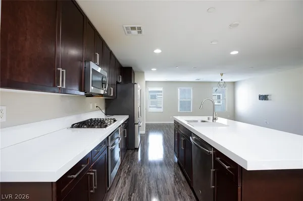 $2,195 | 9050 West Tropicana Avenue, Unit 1055, Las Vegas, NV 89147