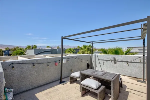 $2,195 | 9050 West Tropicana Avenue, Unit 1055, Las Vegas, NV 89147